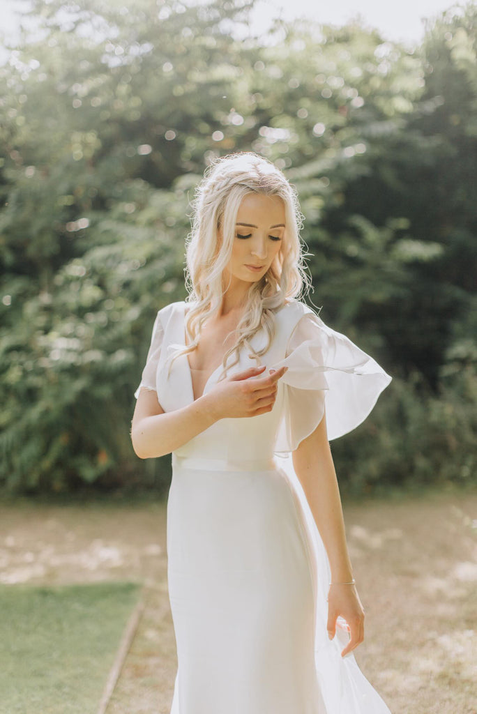 A Love Story Unveiled: Amy and Josh's Romantic Wedding Journey