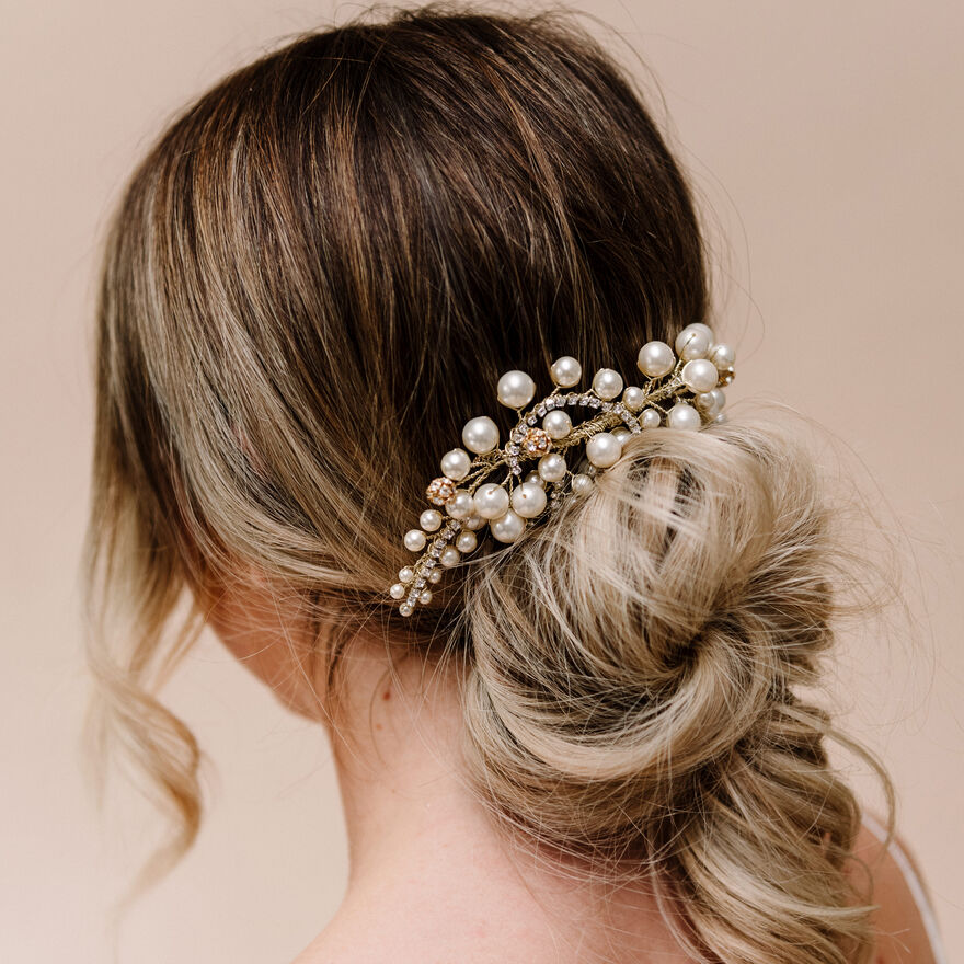 Silver Rhythm Chunky Pearl Comb