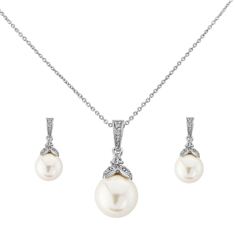 Maddie Necklace Set