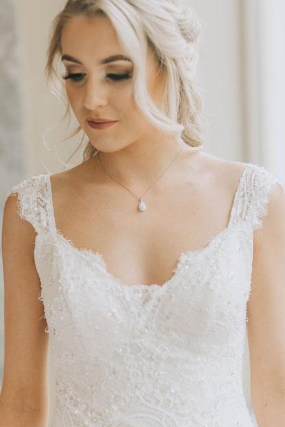 Pear Halo Necklace