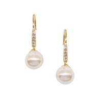 Dainty Pearl Earrings - Gold